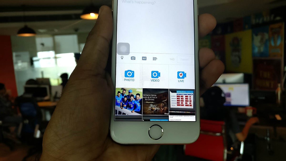 Periscope feature now available directly on Twitter. (Photo: <b>The Quint</b>)