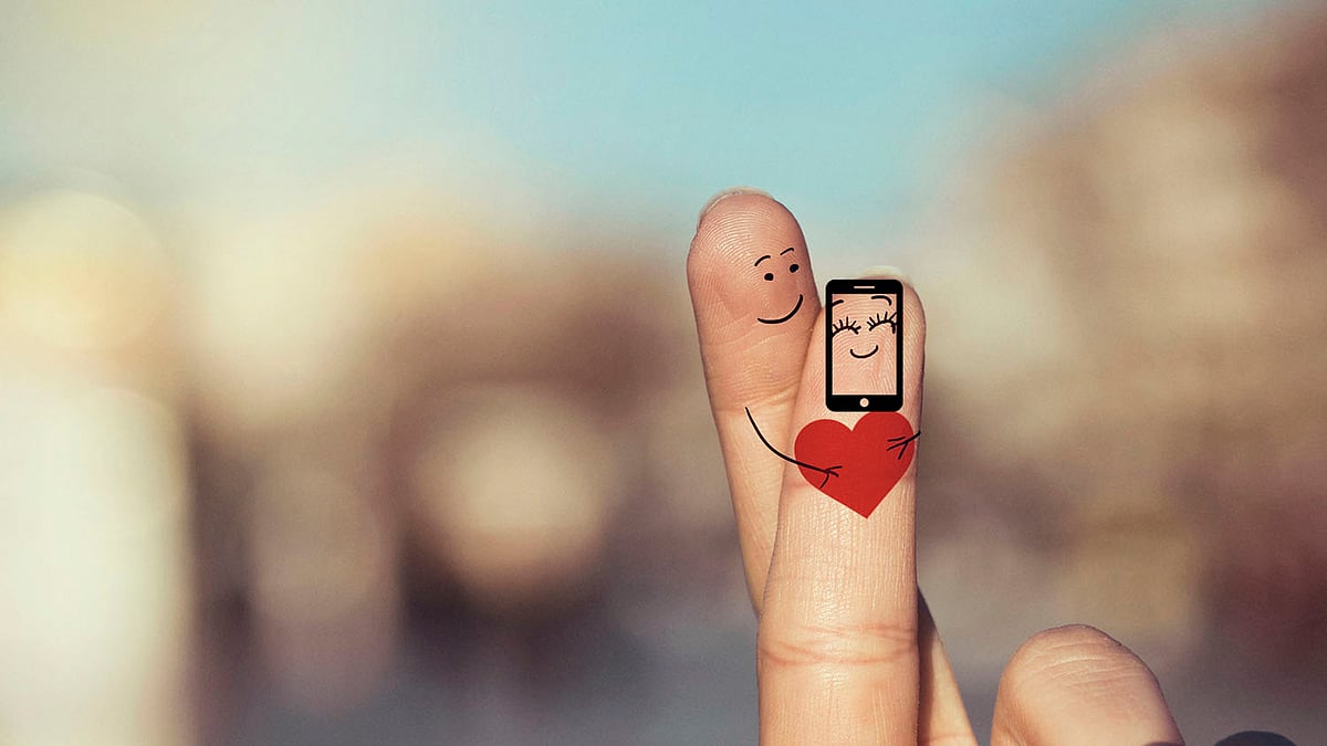 Man decides it is better to marry a smartphone than an actual girl. (Photo: iStockphoto)