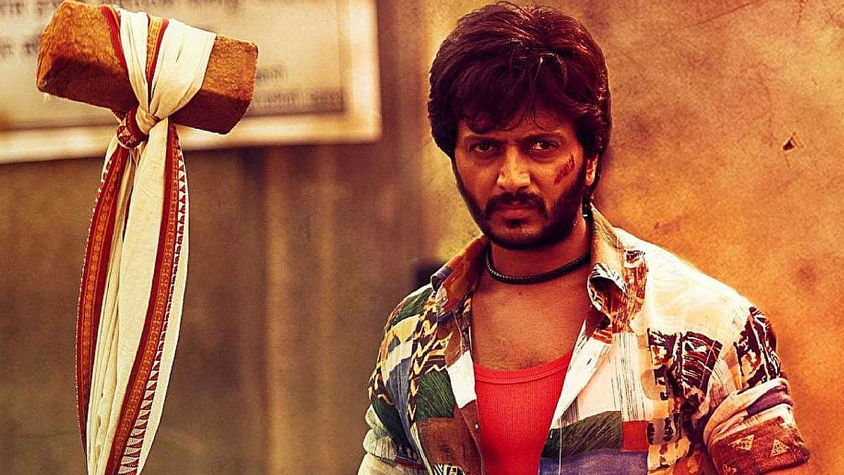 Ritesh Deshmukh in a scene from <i>Lai Bhari </i>