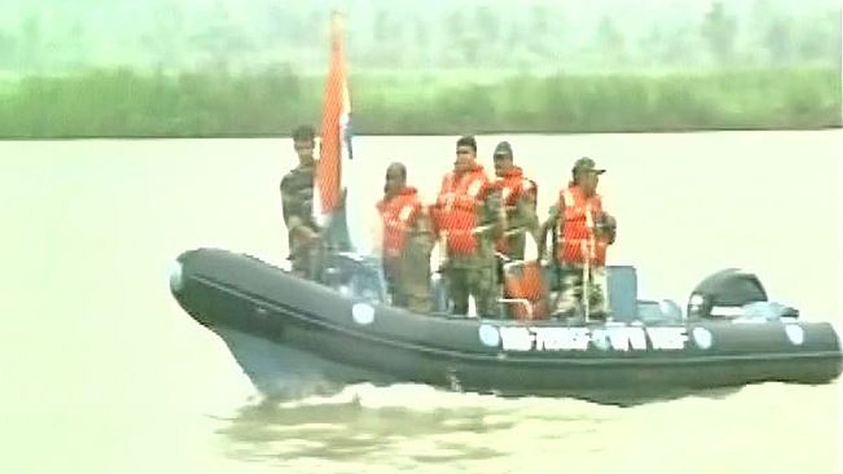 Meghalaya has over 100 “gaps” along the Border with Bangladesh consisting of streams, rivers and drains, apart from an unfenced 90 km stretch. (Photo Courtesy: <a href="https://twitter.com/ANI_news/status/749830376395124736">Twitter/ANI_news</a>)