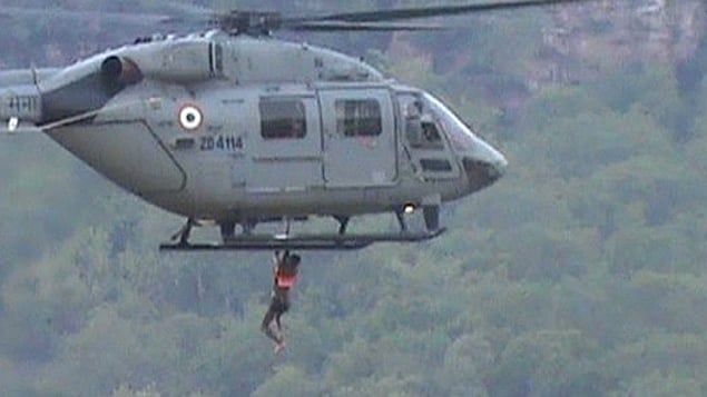 Army rescues people stranded in Madhya Pradesh due to heavy rains. (Photo: ANI Screengrab)