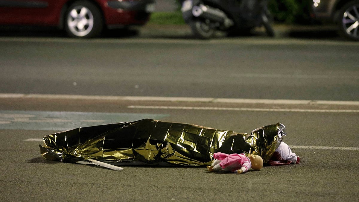 A photo from the site of the Nice truck attack. (Photo: Reuters)