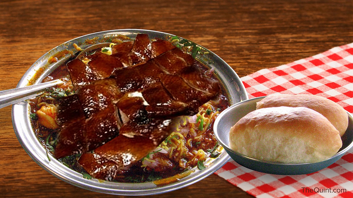 Presenting Peking duck with a twist – a side of pav! (Photo: Lijumol Joseph/<b>The Quint</b>)