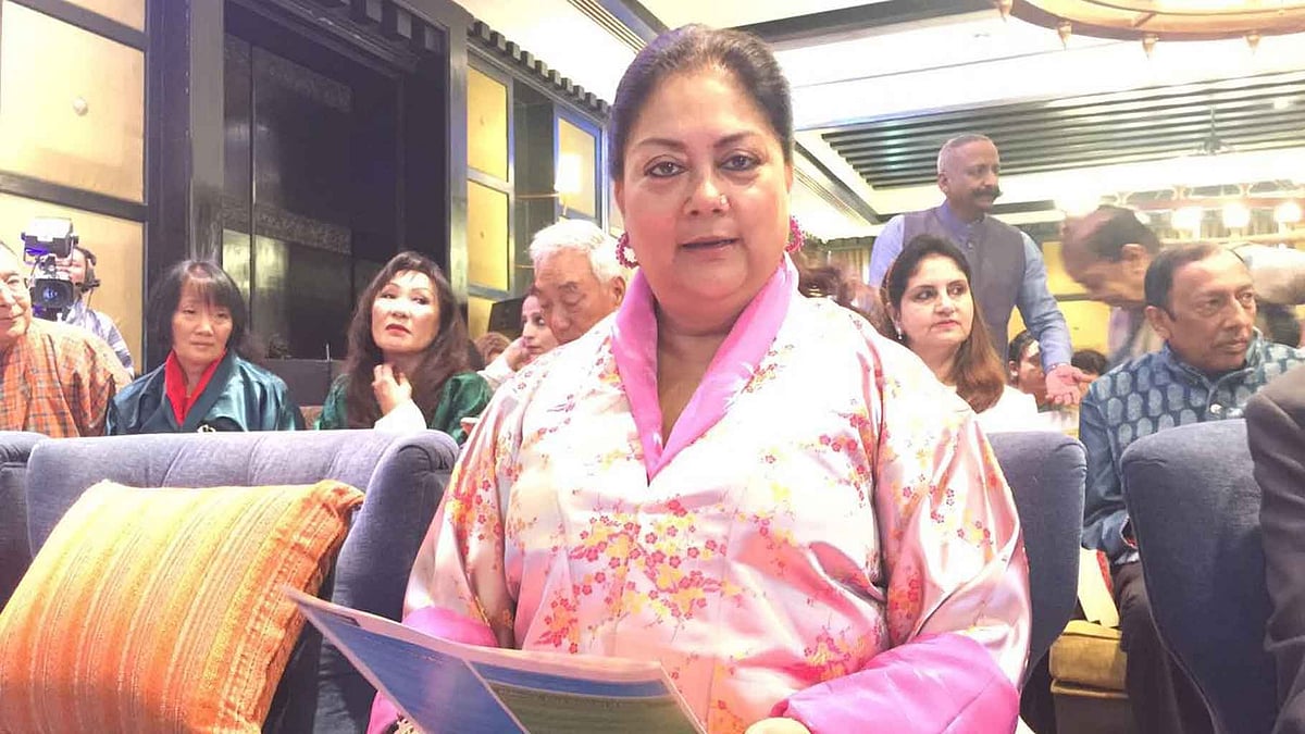 Rajasthan CM Vasundhra Raje at Mountain Echoes Literary Festival wearing a Kira. (Photo: <b>The Quint</b>)