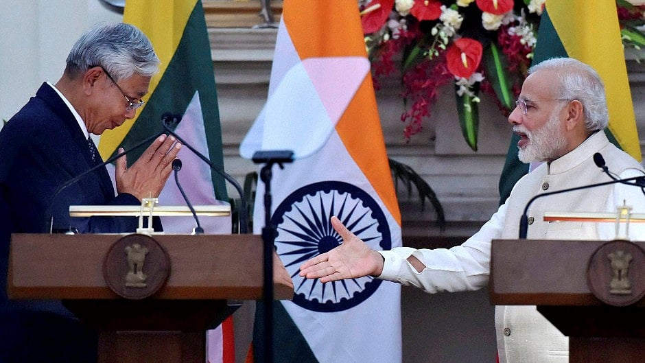 PM Narendra Modi holds extensive talks with Myanmarese President U Htin Kyaw (Photo: PTI)