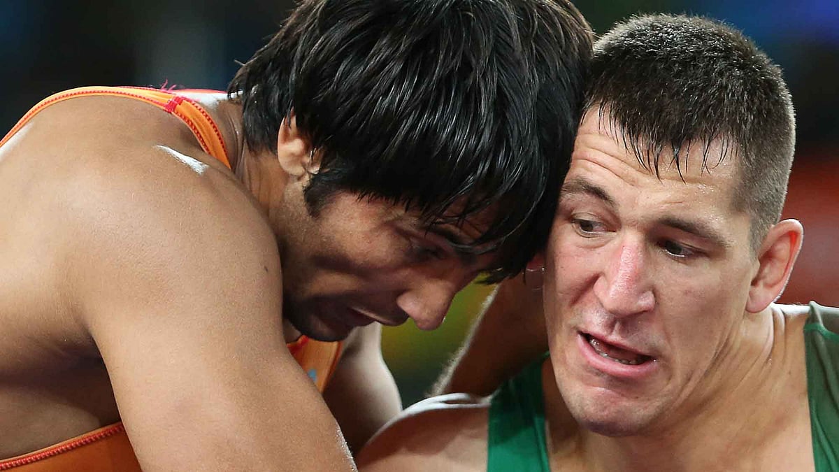 Khatri in action against&nbsp;Hungary’s Viktor Lorincz. (Photo: Reuters)