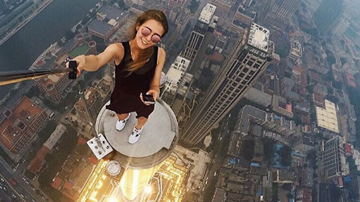 Angela Nikolau takes a selfie from a skyscraper in China. (Photo Courtesy: Instagram/<a href="https://www.instagram.com/angela_nikolau/?hl=en">Angela Nikolau</a>)