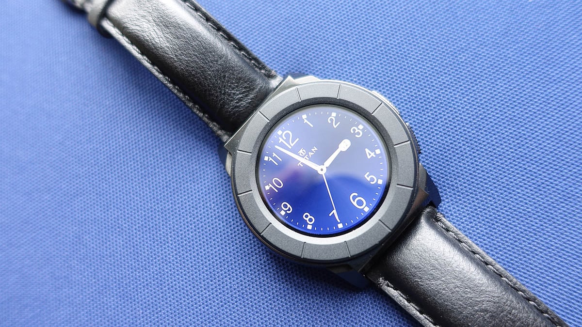 Titan JUXT Pro is their second smart wearable. (Photo: <b>The Quint</b>/<a href="https://twitter.com/2shar">@2shar</a>)