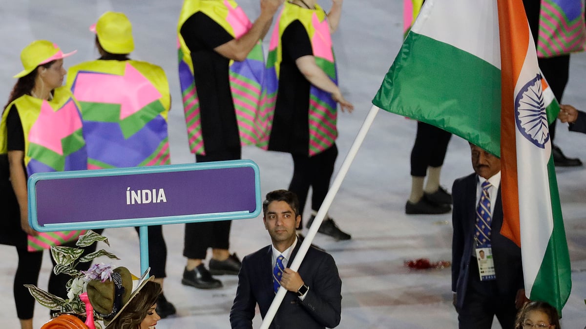 Abhinav Bindra carries the flag of India during the opening ceremony for the 2016 Summer Olympics in Rio de Janeiro, Brazil. (Photo: <i>AP</i>)