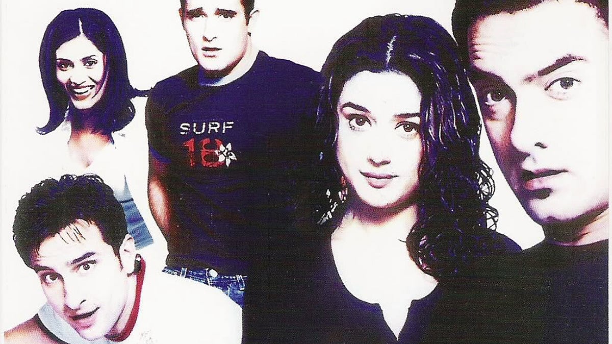 The original cast of <i>Dil Chahta Hai</i>. (Photo Courtesy: <a href="https://www.facebook.com/farhanakhtarlive/photos/a.162852793862370.38596.144892145658435/675277335953244/?type=3">Facebook/FarhanAkhtar</a>)