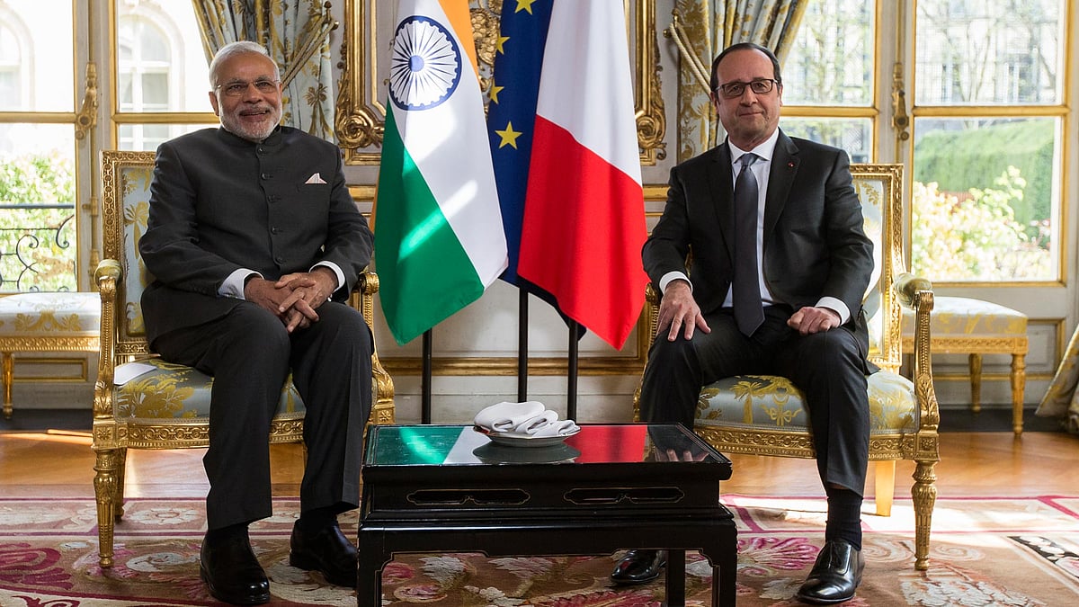 File photo of Prime Minister Narendra Modi and French President Hollande. (Photo: Reuters)