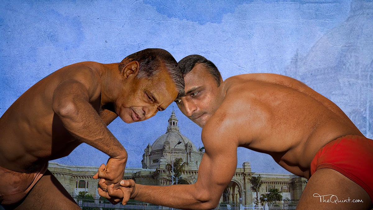 

A constitutional crisis is imminent in UP with Mulayam and Akhilesh caught in a slugfest. (Photo: Rahul Gupta/ <b>The Quint</b>)