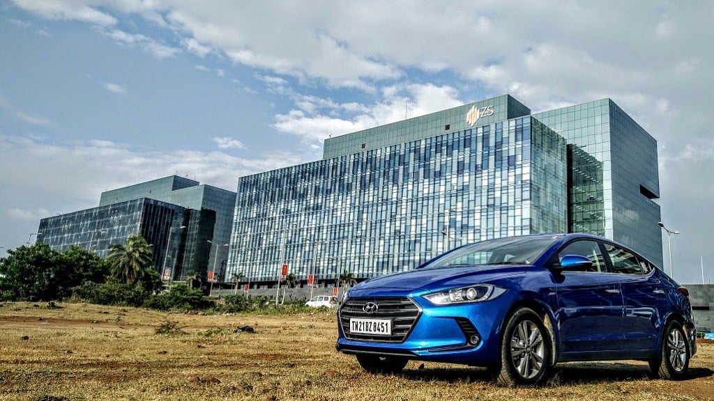 Hyundai Elantra 2016 is here. (Photo Courtesy: <a href="https://www.motorscribes.com/reviews/hyundai-elantra-2016-first-drive-petrol-diesel-automatic-review">Motorscribes</a>)