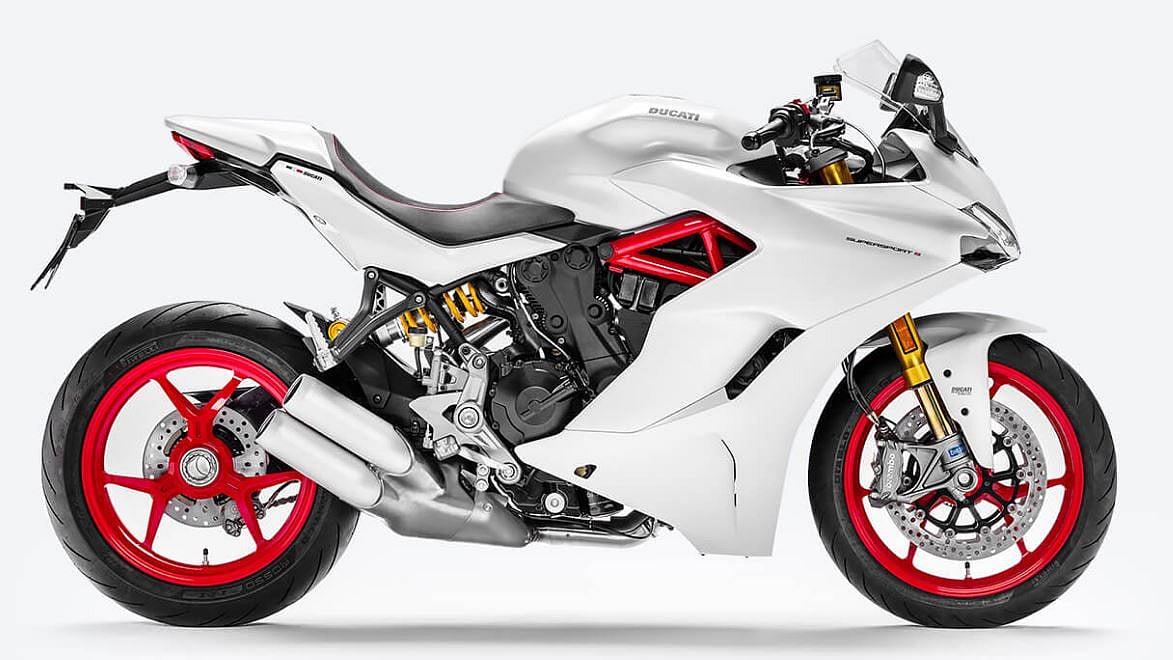 Ducati 939 Supersport has it all. (Photo Courtesy: Ducati)