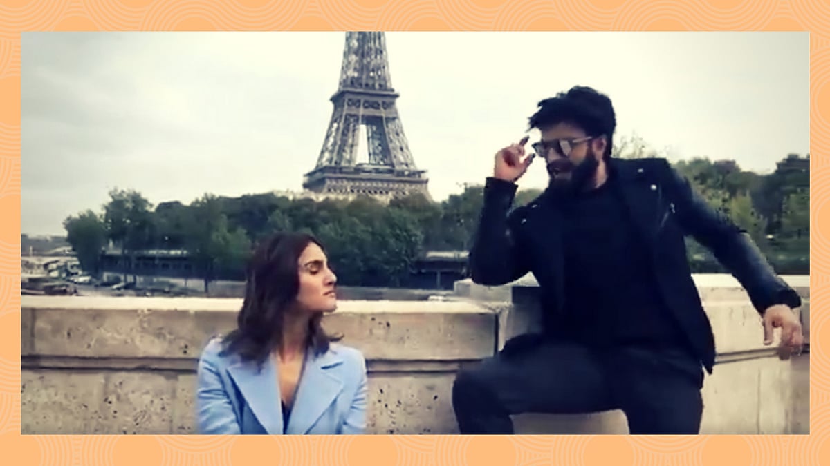 Ranveer Singh and Vaani Kapoor on the streets of Paris. (Photo courtesy: Tweet/@<a href="https://twitter.com/RanveerOfficial">@RanveerOfficial</a>)