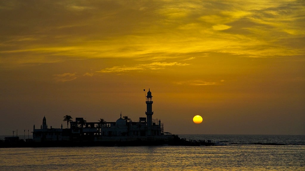 The high court had refused to accept the justification of the Haji Ali Dargah trust that the ban was imposed for safety and security of the women. (Photo: iStockPhoto)