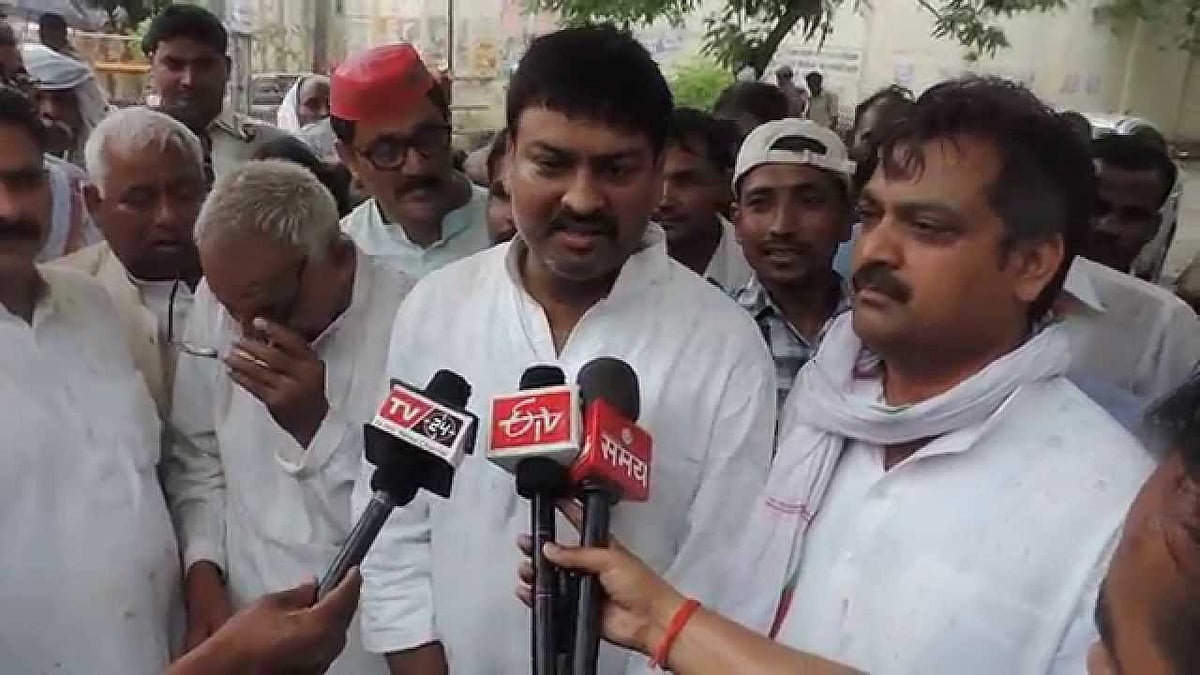 Pawan Pandey, a minister in Akhilesh government, expelled from Samajwadi Party (Photo: YouTube Screengrab)