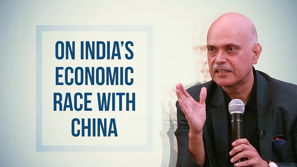 Raghav Bahl at The Outstanding Speakers’ Bureau Power Talk. (Photo: <b>The Quint</b>)