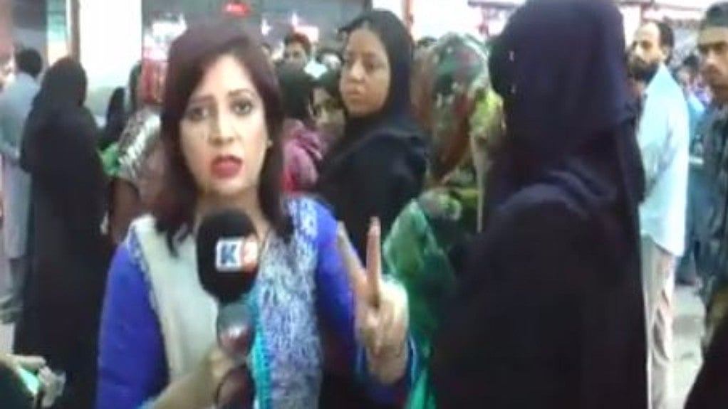 Pakistani TV journalist, Saima Kanwal. (Photo Courtesy: YouTube Snapshot)
