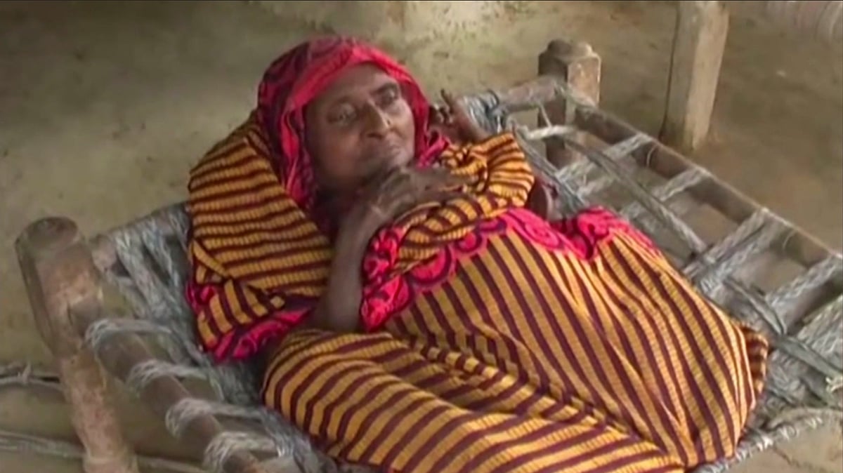 Shanti Devi’s rigid bones make it impossible for her to move (Photo: AP/Caters News)