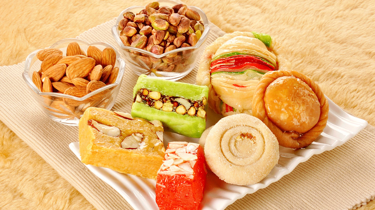 Don’t let adulteration spoil your Diwali! The FDA has already raided some 48 sweet shops in NCR and sealed more than 100 sweet shops in and around Mumbai. (Photo: iStock)