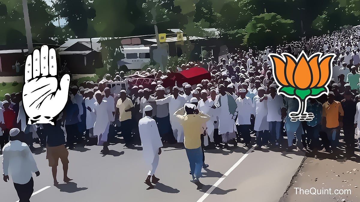

People   participate in the funeral of the two persons killed in 19 September eviction drive   near Kaziranga National Park, in Nagaon of Assam on  20 September, 2016. (Photo: IANS)
