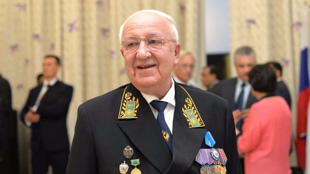 Russian ambassador to India, Alexander M Kadakin. (Photo Courtesy: <a href="http://rusembindia.com/home/photo-reports?AG_MK=0&AG_form_paginInitPages_1=1&AG_form_albumInitFolders_1=Photo-gallery/day_of_russia_15&AG_form_scrollTop=0&AG_form_scrollLeft=0&AG_MK=0">Embassy of The Russian Federation in the Republic of India</a>)