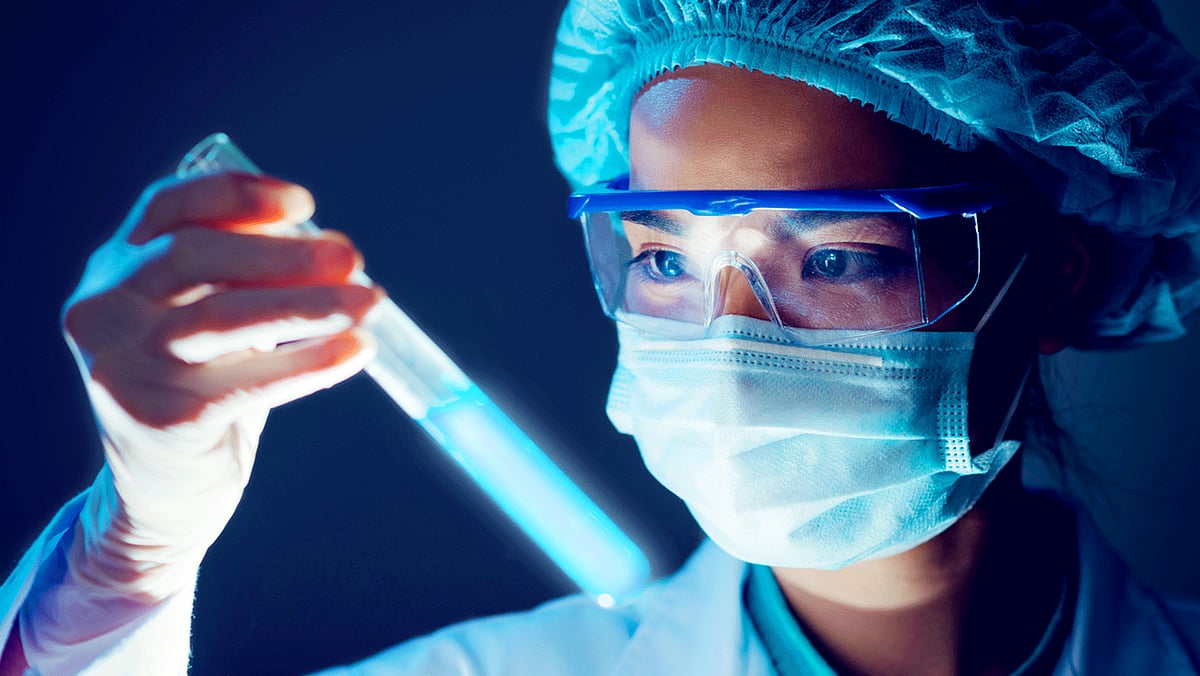 Scientists have found that an experimental HIV vaccine strategy could be effective in non-human primates.