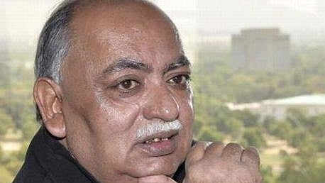 Munawwar Rana. (Photo Courtesy: Twitter/<a href="https://twitter.com/MunawwarRana">MunawwarRana</a>)
