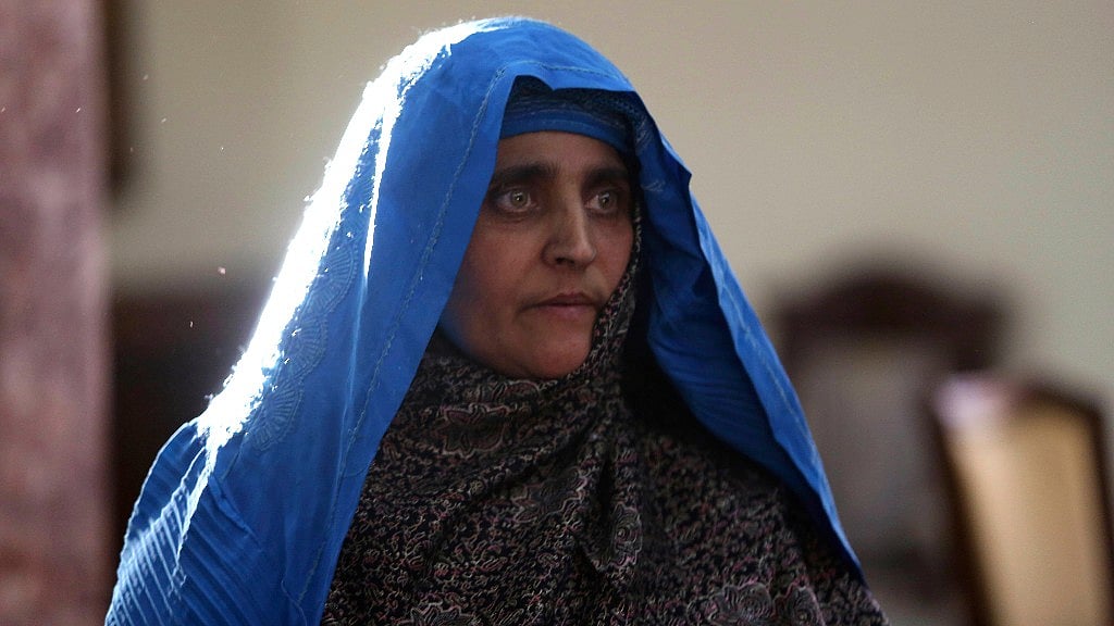 Famed Afghan woman Sharbat Gulla at the Presidential palace in Kabul, Afghanistan, Tuesday. (Photo: AP)