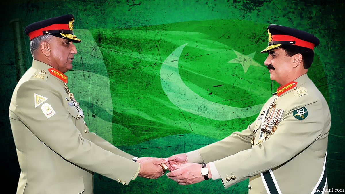 Pakistan’s outgoing Army Chief Gen Raheel Sharif (R) hands over a ceremonial baton to his successor Gen Qamar Javed Bajwa (L) during the Change of Command ceremony in Rawalpindi, Pakistan on 29 November 2016. (Photo: AP/Altered by The Quint)