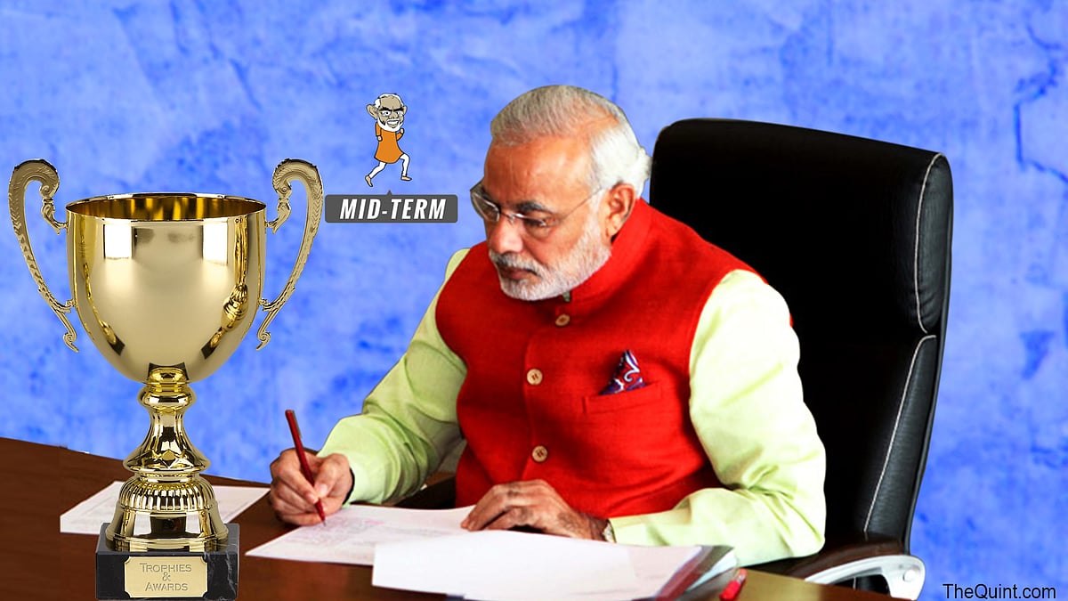 Modi’s mid-term has been marked by highs as well as lows. (Photo: Rhythum Seth/<b> The Quint</b>)