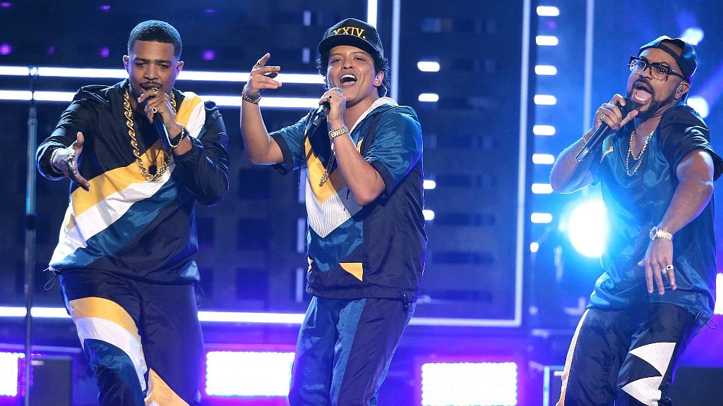 Bruno Mars performs on stage at the AMAs. (Photo: AP)