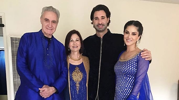 Sunny Leone looks stunning at her brother’s Gurudwara wedding. (Photo Courtesy: <a href="https://www.instagram.com/p/BN5MrbBjkoH/?taken-by=dirrty99&amp;hl=en">Instagram/@dirrty99</a>)