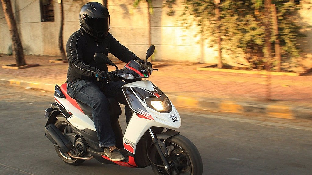 Aprilia SR150 two-wheeler. (Photo Courtesy: <a href="https://www.motorscribes.com/reviews/aprilia-sr150-first-ride-impression-review">Motorscribes</a>)
