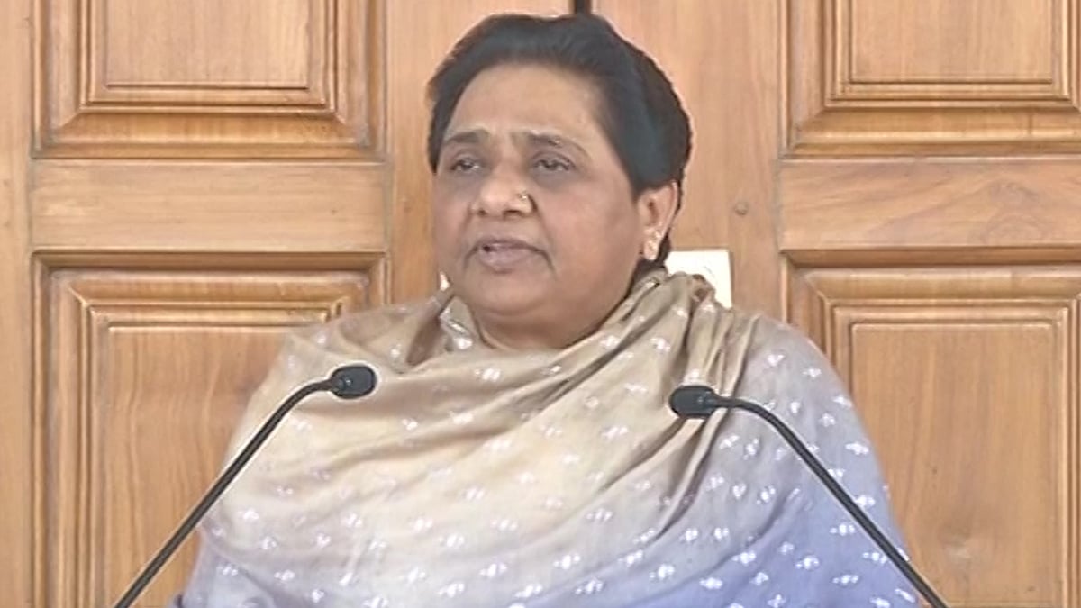 BSP supremo Mayawati charges the Centre with misusing official machinery during a press conference held in Lucknow, Uttar Pradesh. (Photo: ANI)