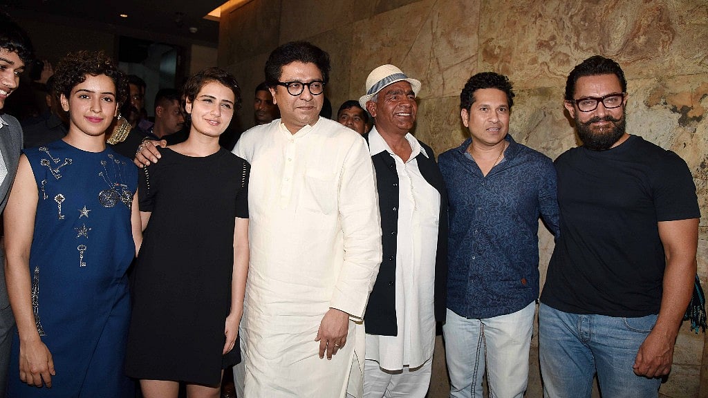 Sanya Malhotra, Fatima Sana Shaikh, Raj Thackeray, Mahavir Phogat, Sachin Tendulkar and Aamir Khan at the special screening of <i>Dangal. </i>(Photo: Yogen Shah)