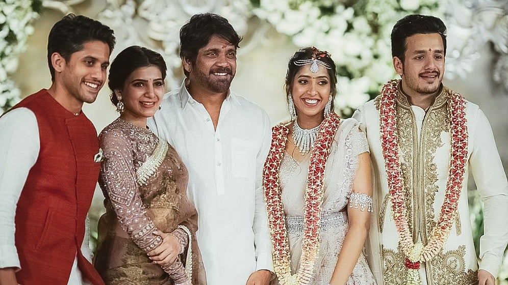 Naga Chaitanya, Samantha Prabhu, Nagarjuna with Akhil Akkineni and Shriya Bhupal at their engagement. (Photo courtesy: <a href="https://www.facebook.com/IamNagarjuna/?fref=ts">Facebook</a>)