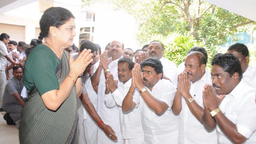 The PR machinery managing Sasikala’s rise within the party has been on over-drive. (Photo Courtesy: <a href="https://twitter.com/AIADMKOfficial/status/810406086264037376">Twitter/AIADMK</a>)