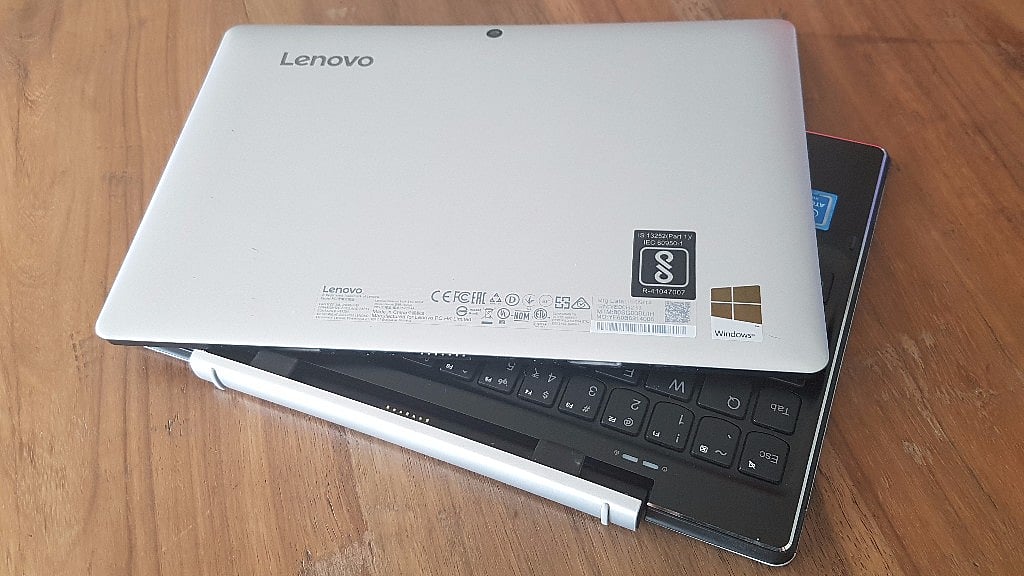 Lenovo Miix 310 gets a lot of things right for its price. (Photo: <b>The Quint</b>)