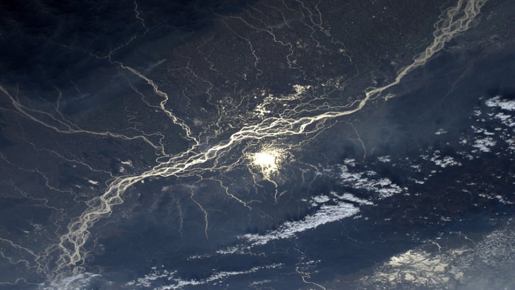 The Brahmaputra river from space. (Photo: Twitter/<a href="https://twitter.com/Thom_astro">Thomas Pesquet</a>)