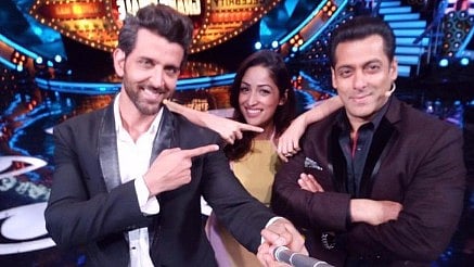 Hrithik Roshan, Yami Gautam and Salman Khan on <i>Bigg Boss</i>. (Photo courtesy:<a href="https://www.instagram.com/p/BP0WhcFBu4I/?taken-by=hrithikroshan&hl=en"> Instagram/ @hrithikroshan</a>)