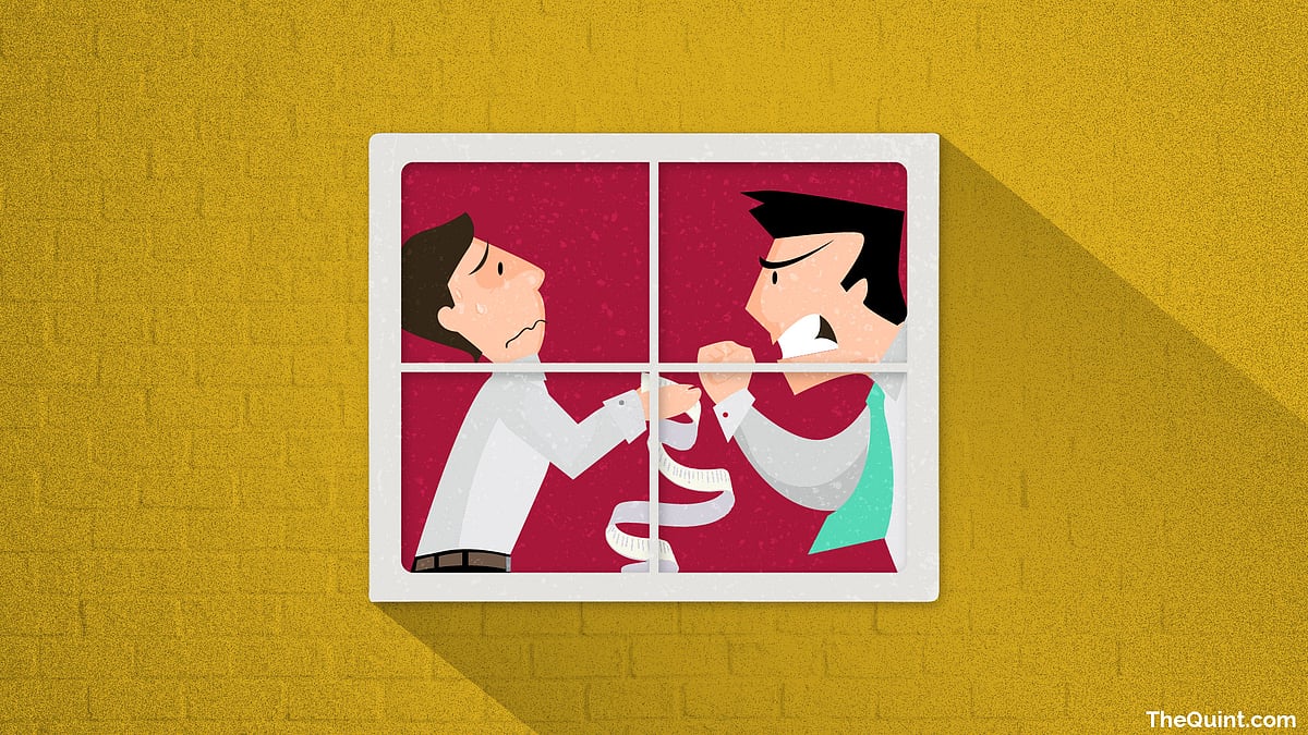 Despite the recent government advisory, it’s not as easy as it sounds to opt out of your service charge. (Photo: Harsh Sahani/<b>The Quint</b>)