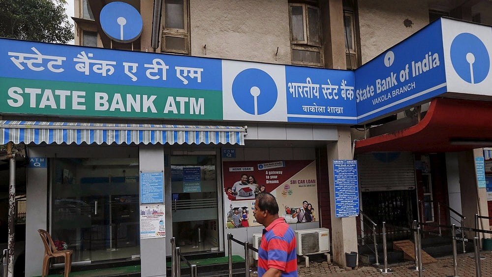 RBI has decided to increase the limit of daily withdrawals from ATMs to Rs 10,000 per card per day. (Photo: Reuters)