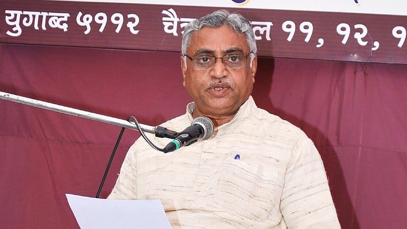RSS’ Pramukh Pracharak Manmohan Vaidya. (Photo Courtesy: <a href="http://samvada.org/2013/news/rss-press-release-by-dr-manmohan-vaidya-on-shinde-statements-demands-congress-to-apologise/">Samvad</a>)