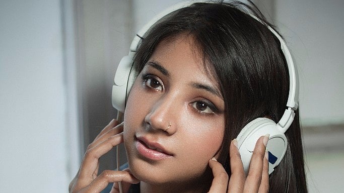 Here’s how an algorithm decides your new favourite song. (Photo: iStock)