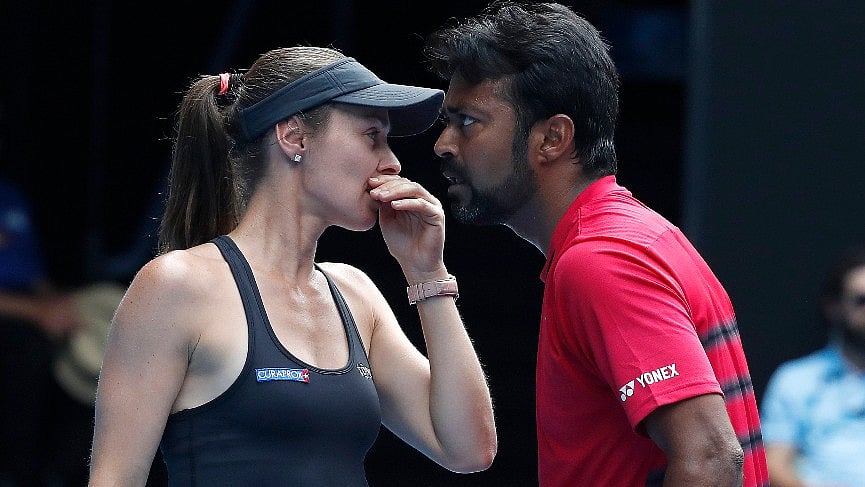 Martina Hingis (L) and Leander Paes (R). (Photo: AP)
