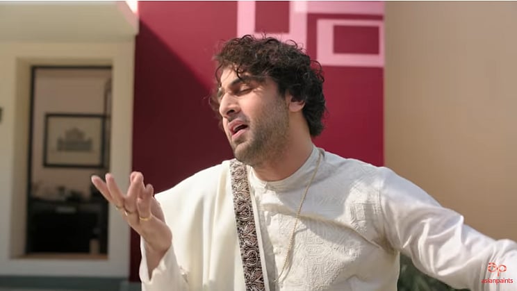 Ranbir Kapoor singing Raag Malhar to call rains. (Photo: Asian Paints)