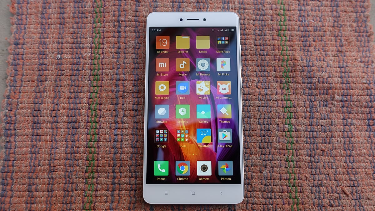 The Redmi Note 4 display offers crisp viewing experience. (Photo: <b>The Quint</b>/@2shar)