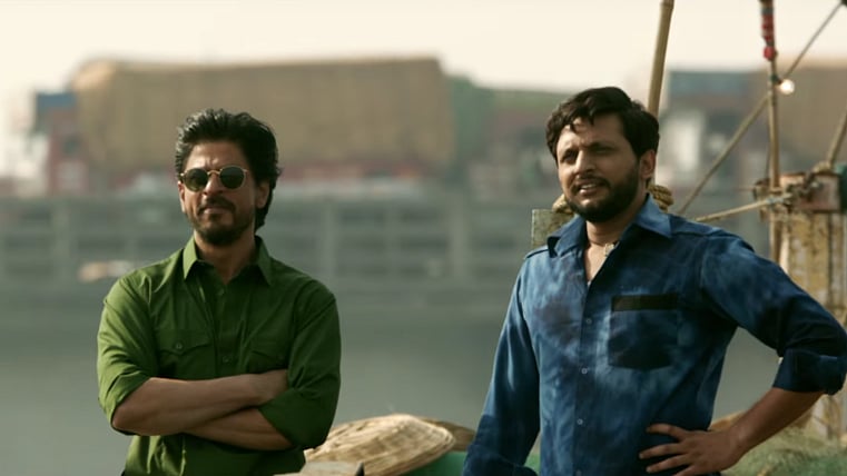 Shah Rukh Khan and Mohammed Zeeshan Ayyub in <i>Raees.</i>